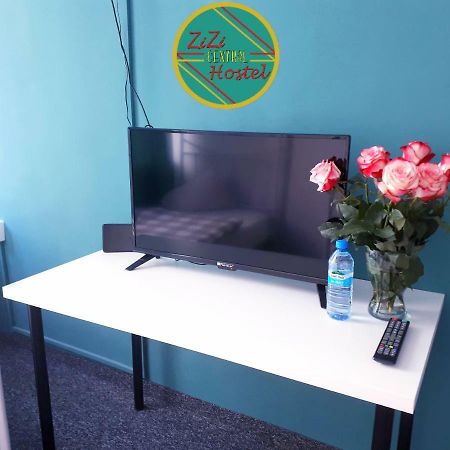 Zizi Central Hostel วอร์ซอ ภายนอก รูปภาพ